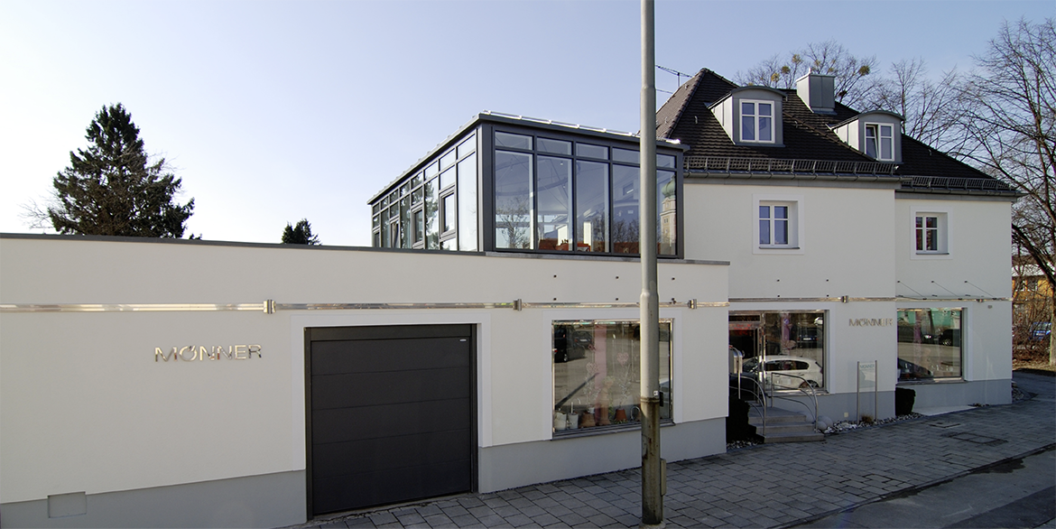 Errichtung_eines_Glas-Pavillon_in_Muenchen_Main